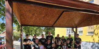 Stanari ulice Ljubomira Nikolića 154 sopstvenim sredstvima uredili međublokovski prostor