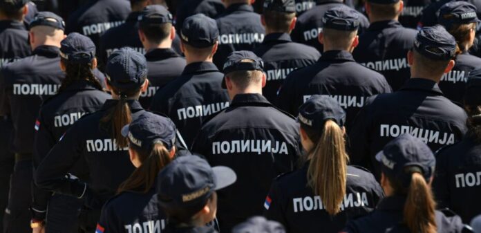 policija
