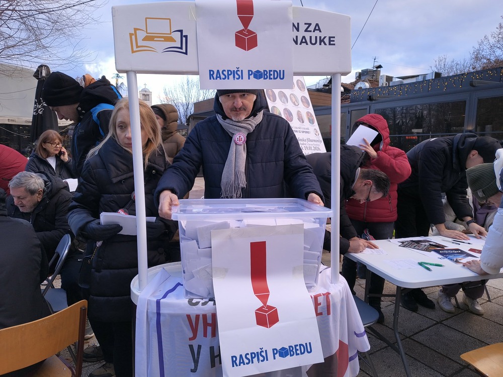 studenti raspiši izbore (1)