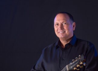 Stochelo Rosenberg i Yannis Constans trio na Nišvilu Stochelo Rosenberg