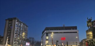 Arhiv javnih skupova: Na protestu u Nišu okupilo se oko 8.200 ljudi država to smo mi-protest 8