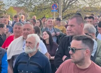 Stanovnici Panteleja i danas blokiraju Borsku ulicu zbog železničke obilaznice Protest u Borskoj ulici, arhiva,