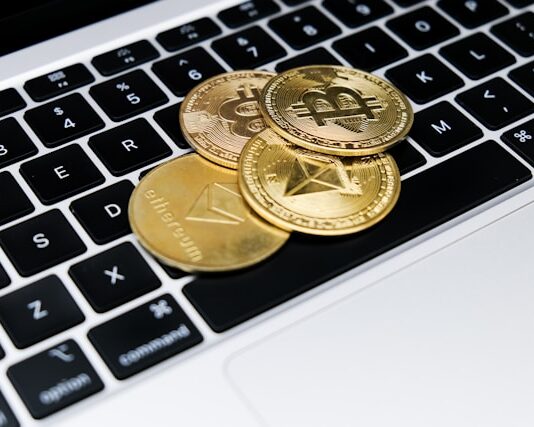 What kind of investor should you be in 2026? This type of investor thrives in cycles and doesn’t act against them. They have the necessary knowledge to understand that some assets, like cryptocurrencies, don’t move in straight lines.