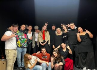 Učenici niške gimnazije „Stevan Sremac“ premijerno izvode „Hadersfild“ – prihod od karata ide za lečenje đaka