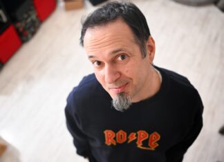 Promocija knjige „Deep Cuts“ Lazara Divjaka u Nišu Lazar Divjak