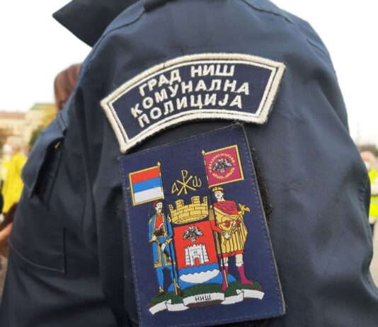 Komunalna milicija u Nišu nabavlja opremu: bodi-kamere, palice, biber-sprejeve, lisice, štampače za kazne i garderobu komunalna milicija