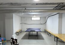 Zajedničke prostorije zgrade u Majakovskog stanari uredili u mesto za druženje i razonodu